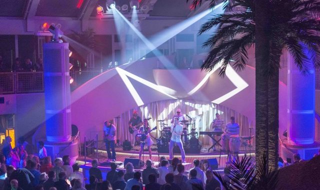 Die Band Correcto im Beach Club