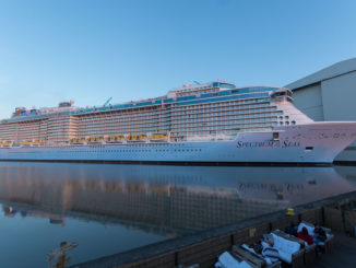 Spectrum of the Seas vor der Überführung an der Meyer Werft