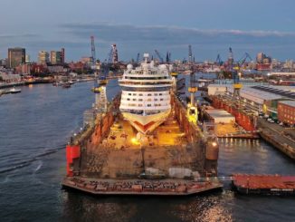 AIDAluna im Dock 11 der Werft Blohm + Voss. Foto: Carsten Neff/ AIDA Cruises